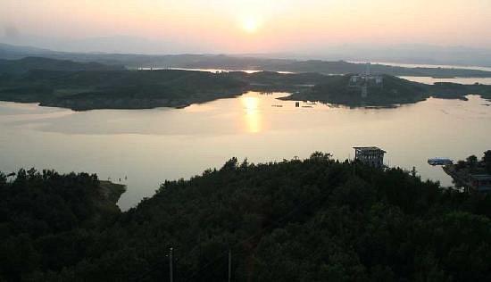 Zhaoping Lake