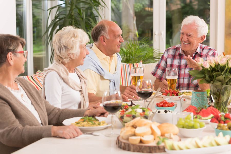 Nutrition and Dining With Elderly Parents