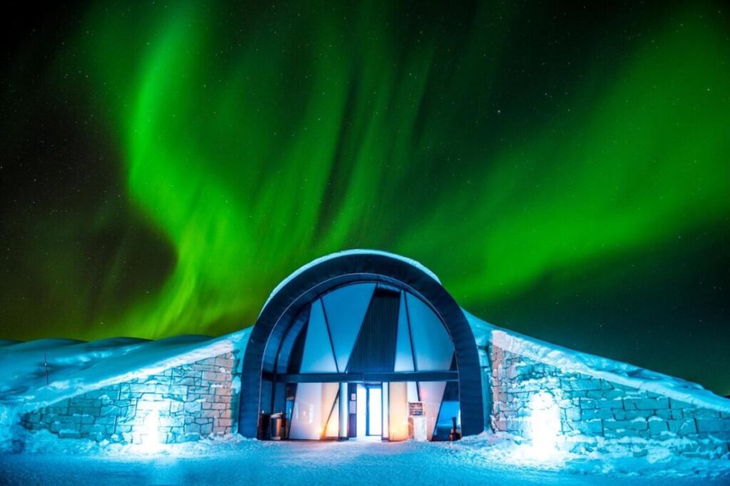 Northern lights and the Icehotel in Sweden