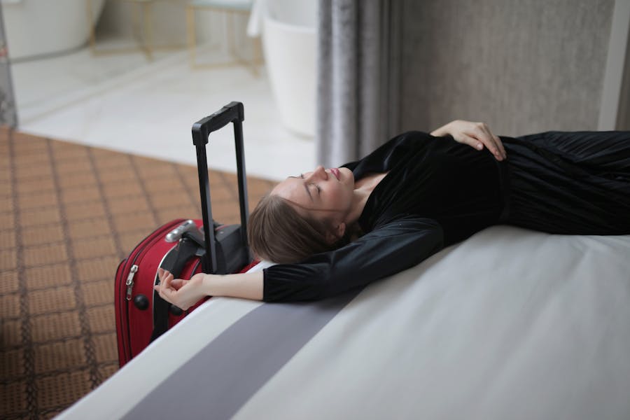 How to Avoid Jet Lag: 7 Proven Strategies for Seamless Time Zone Travel